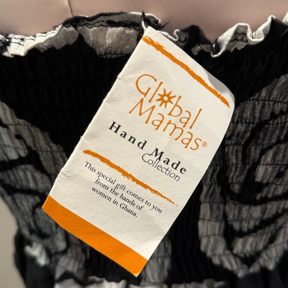 NWT Global Mamas Black/Navy and White Smocked Floral Dress - Picture 4 of 6